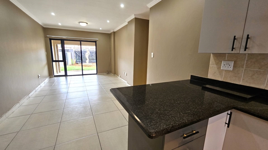 To Let 3 Bedroom Property for Rent in Melodie North West